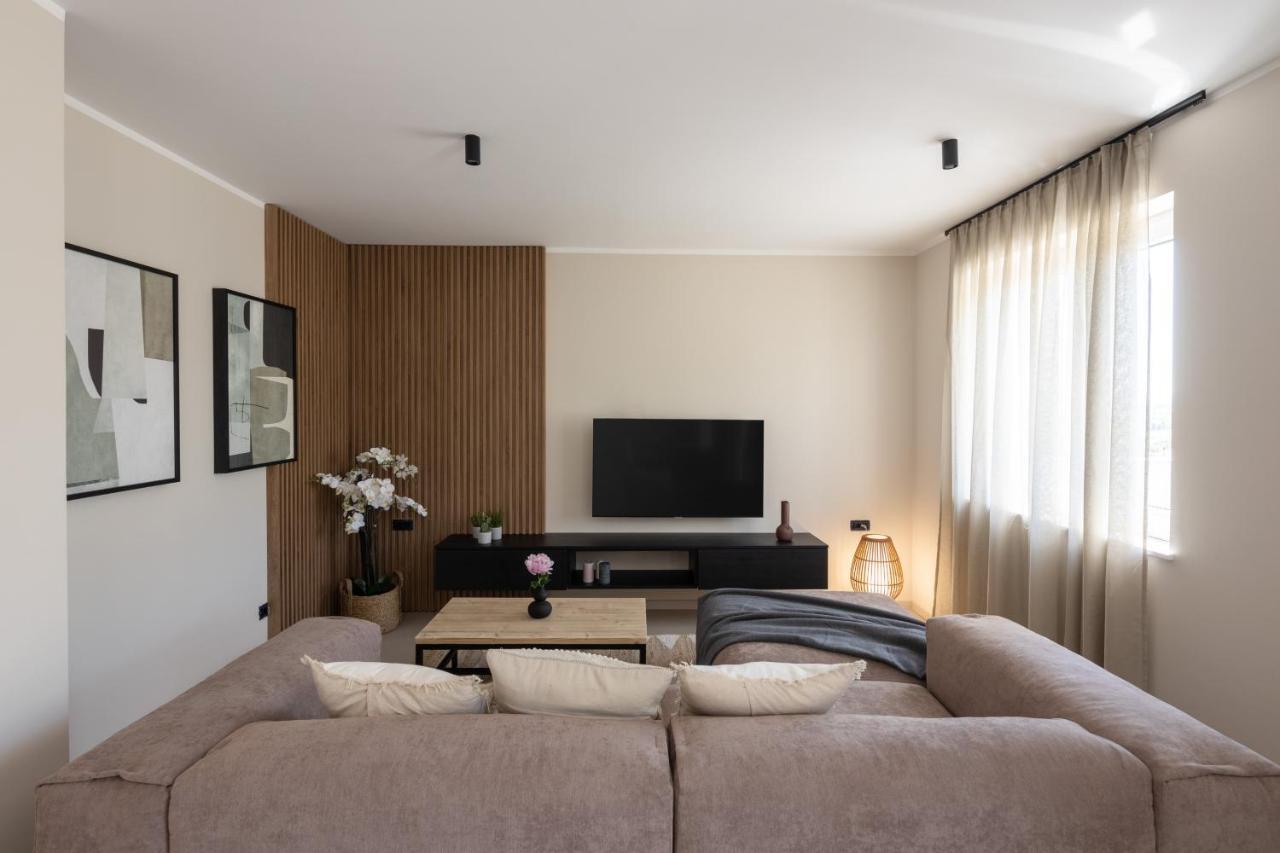 3 Luxury Bedroom Apartment Emma Sinj Exterior foto